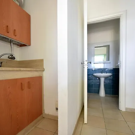 منتزه العطل Camping La Vecchia Torre 3*