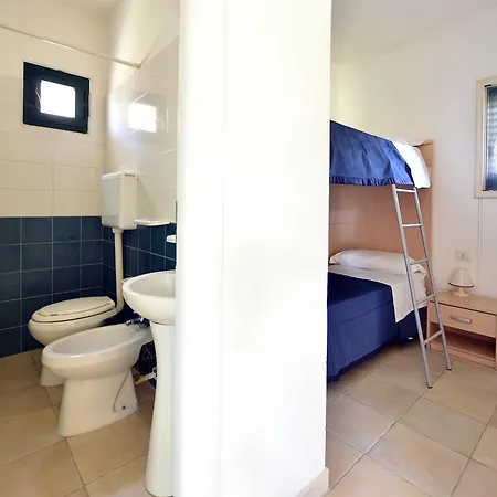 ホリデーパーク Camping La Vecchia Torre 3*