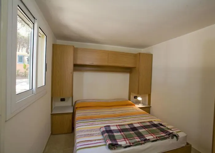 Camping La Vecchia Torre Aldeamento Turístico 3*