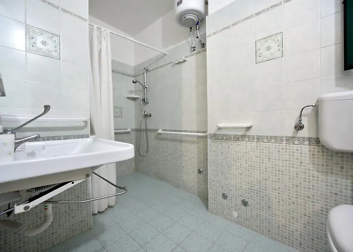 Ferienpark Camping La Vecchia Torre 3*